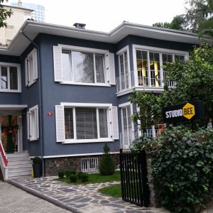 Studio Bee